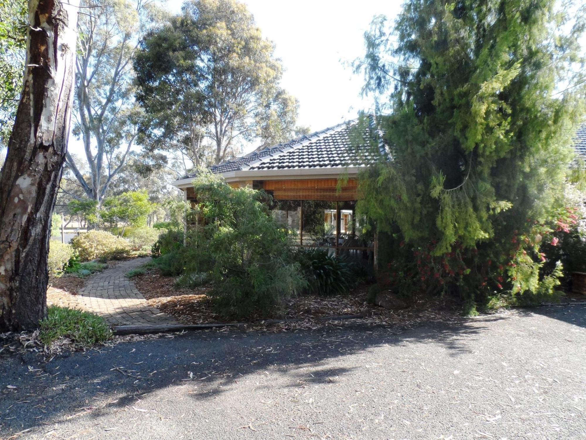 Magdala Motor Lodge&Lakeside Restaurant Stawell Buitenkant foto
