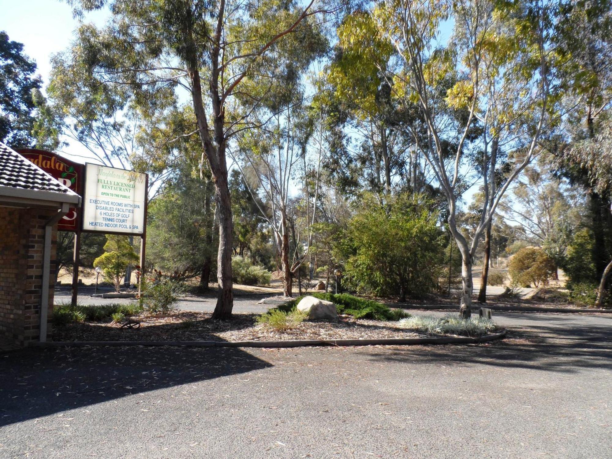 Magdala Motor Lodge&Lakeside Restaurant Stawell Buitenkant foto