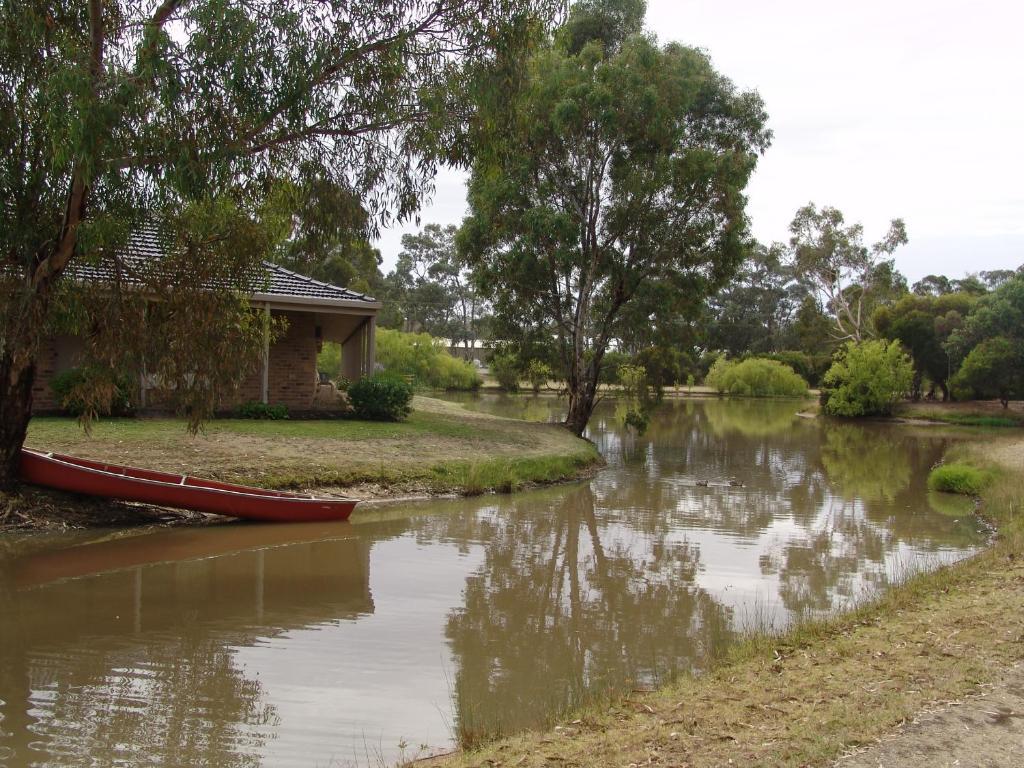Magdala Motor Lodge&Lakeside Restaurant Stawell Buitenkant foto