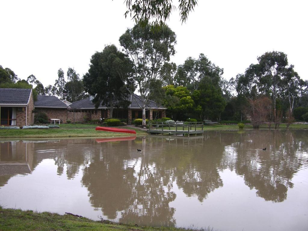 Magdala Motor Lodge&Lakeside Restaurant Stawell Buitenkant foto