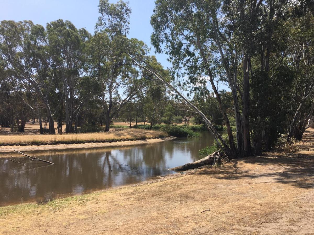Magdala Motor Lodge&Lakeside Restaurant Stawell Buitenkant foto